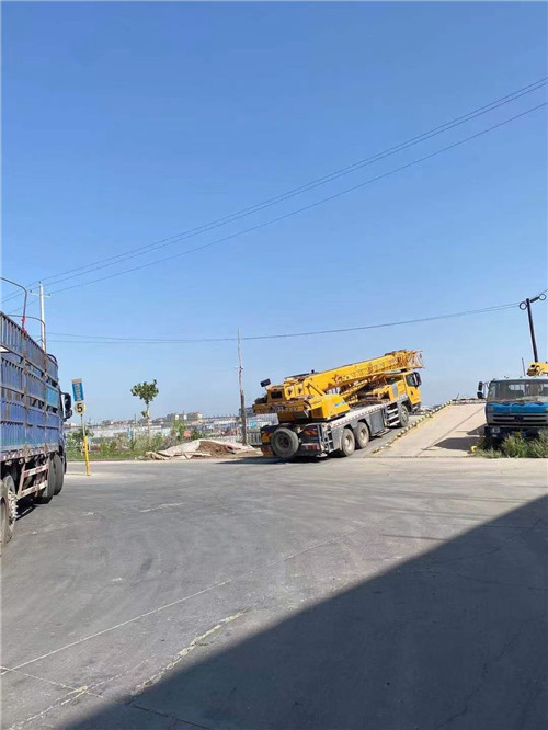 印江25吨吊车的租赁价格大概是多少？