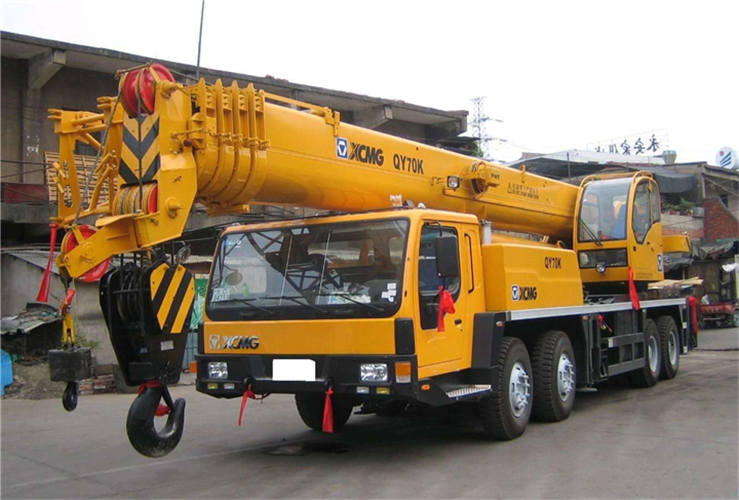 印江吊车出租选择重点