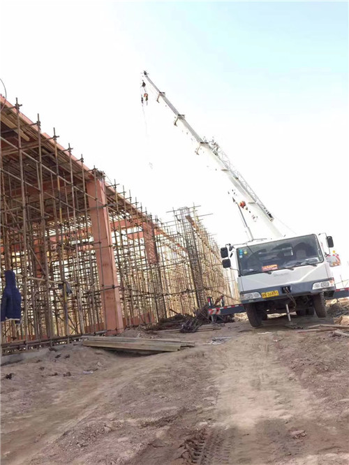 印江吊车作业的安全注意事项有哪些？